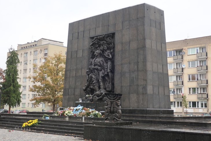 Memorial da Revolta - Museu POLIN - Varsóvia - Polónia © Viaje Comigo
