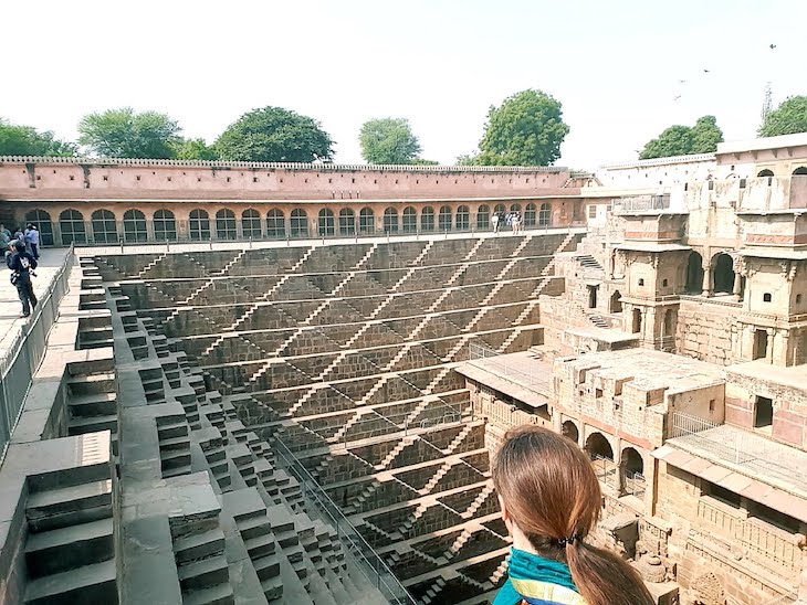 Susana Ribeiro no Poço Chand Baori - Abhaneri - India © Viaje Comigo