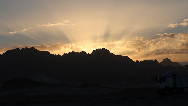 Nascer do sol em Hurghada - Egito © Viaje Comigo