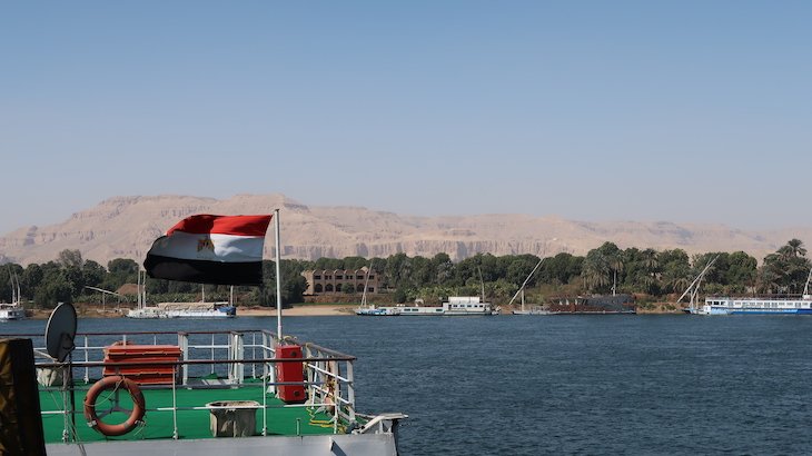 Vista do cruzeiro Amwaj para Vale dos Reis - Luxor - Egito © Viaje Comigo