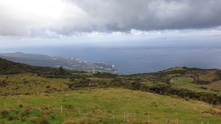 S. Roque a ver S. Jorge - Ilha do Pico - Açores © Viaje Comigo