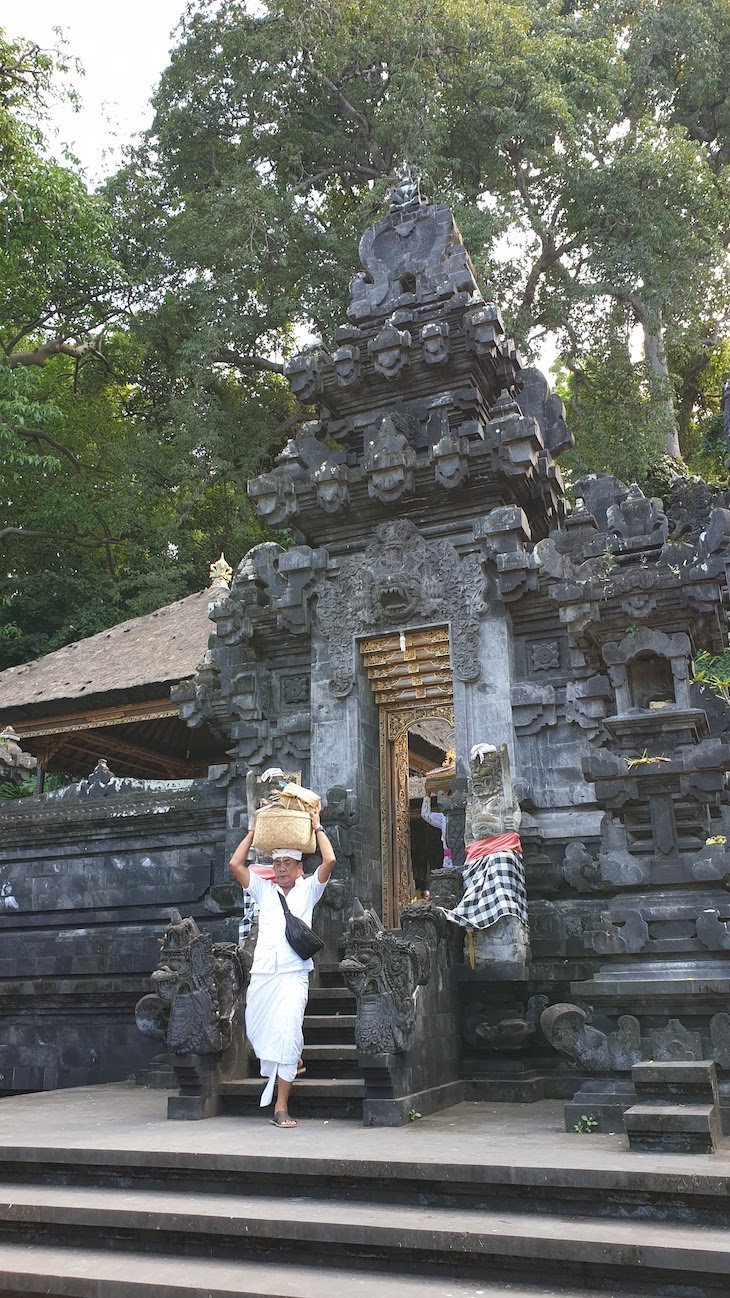 Goa Lawah : Templo da Gruta do Morcego - Bali - Indonésia © Viaje Comigo