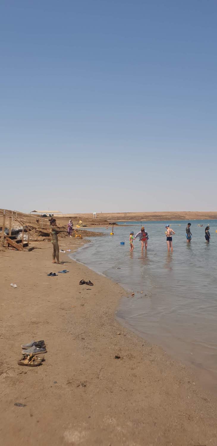 A banhos no Mar Morto - Israel © Viaje Comigo