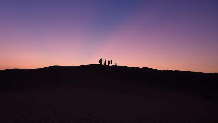 Pôr do sol nas dunas de Erg Chebbi, Merzouga - Deserto Saara, Marrocos © Viaje Comigo