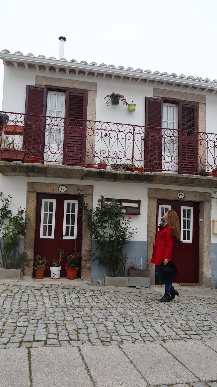 Susana Ribeiro em Almeida - Aldeias Históricas de Portugal © Viaje Comigo