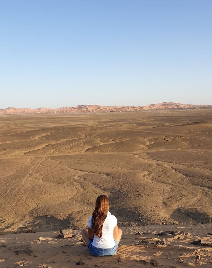 Dunas do deserto, ao longe - Marrocos © Viaje Comigo