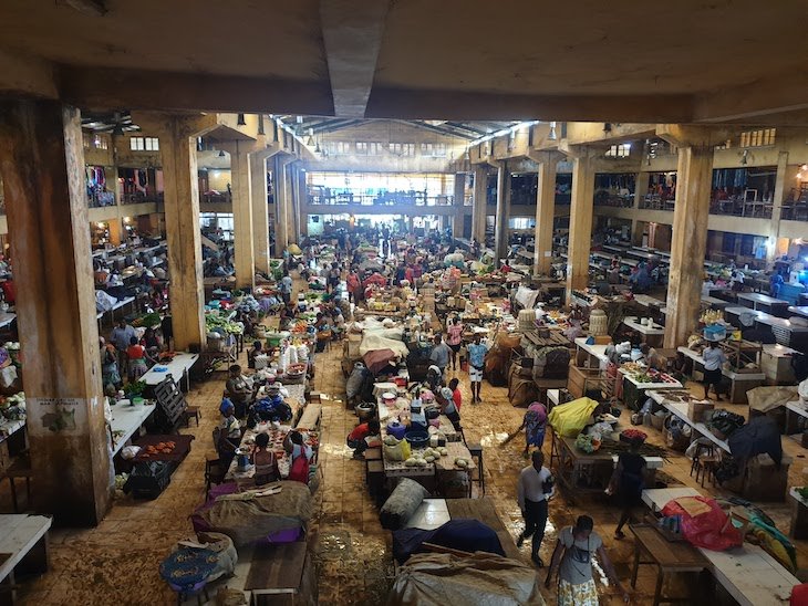 Mercado Municipal, Cidade São Tomé © Viaje Comigo