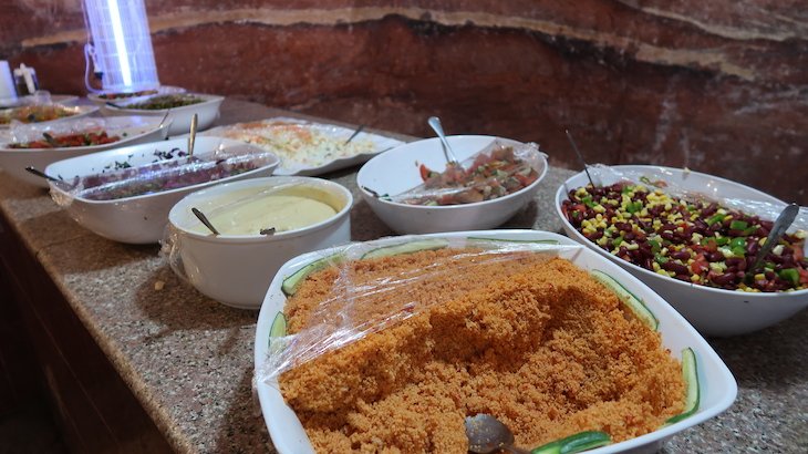 Restaurante do almoço em Petra - Jordânia © Viaje Comigo