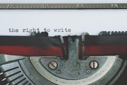 - O direito de escrever - The right to write - ©Suzy Hazelwood de Pexels