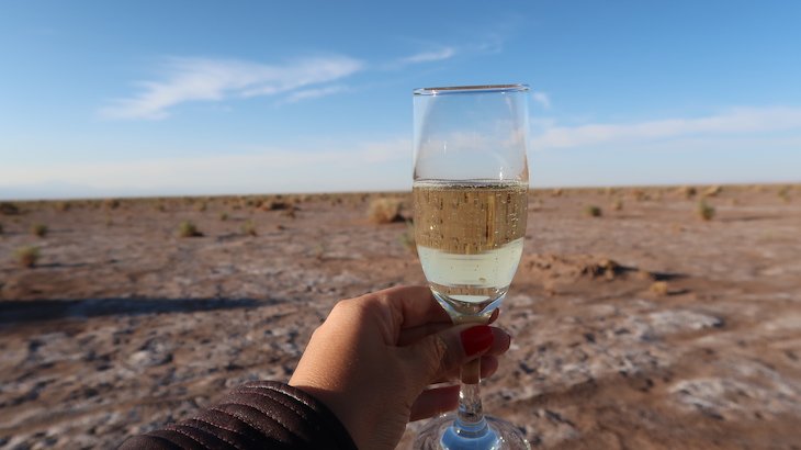 Pequeno-almoço depois do Passeio de Balão de Ar Quente - Deserto do Atacama - Chile © Viaje Comigo