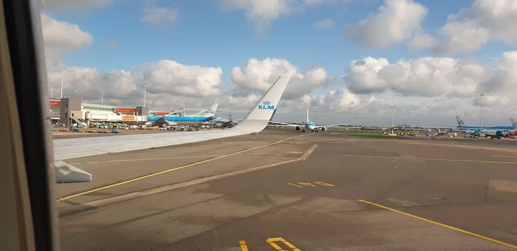 Aeroporto de Amesterdao - outubro 2020 © Viaje Comigo