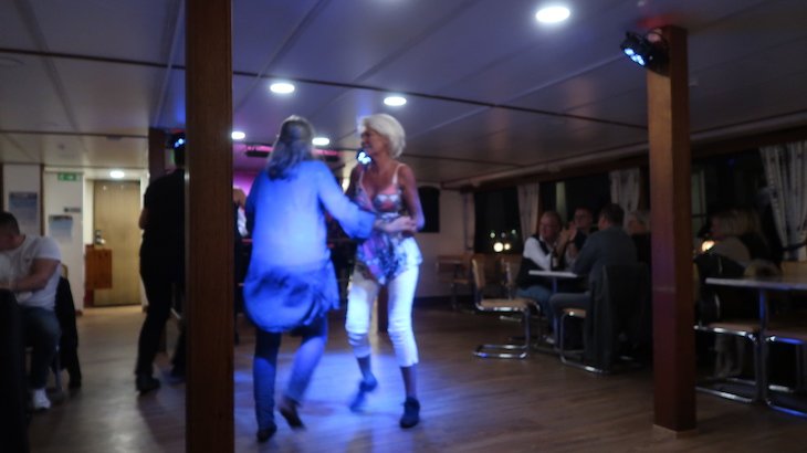 Jantar e festa a bordo do barco Vindhem - Estocolmo - Suécia © Viaje Comigo