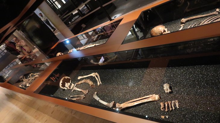 Esqueletos da tripulação do Vasa (Museu) - Estocolmo - Suécia © Viaje Comigo
