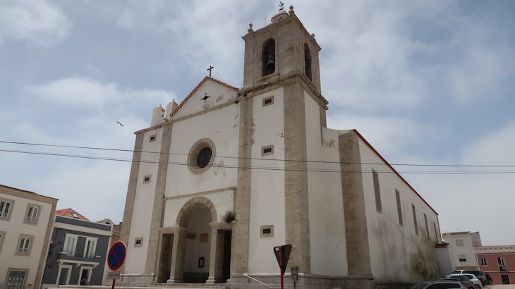 Igreja Matriz de Peniche - Portugal © Viaje Comigo