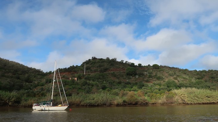 Passeio de barco no Guadiana - Alcoutim - Algarve - Portugal © Viaje Comigo