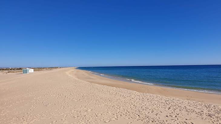 No inverno: Praia Ilha do Farol - Faro - Algarve - Portugal © Viaje Comigo