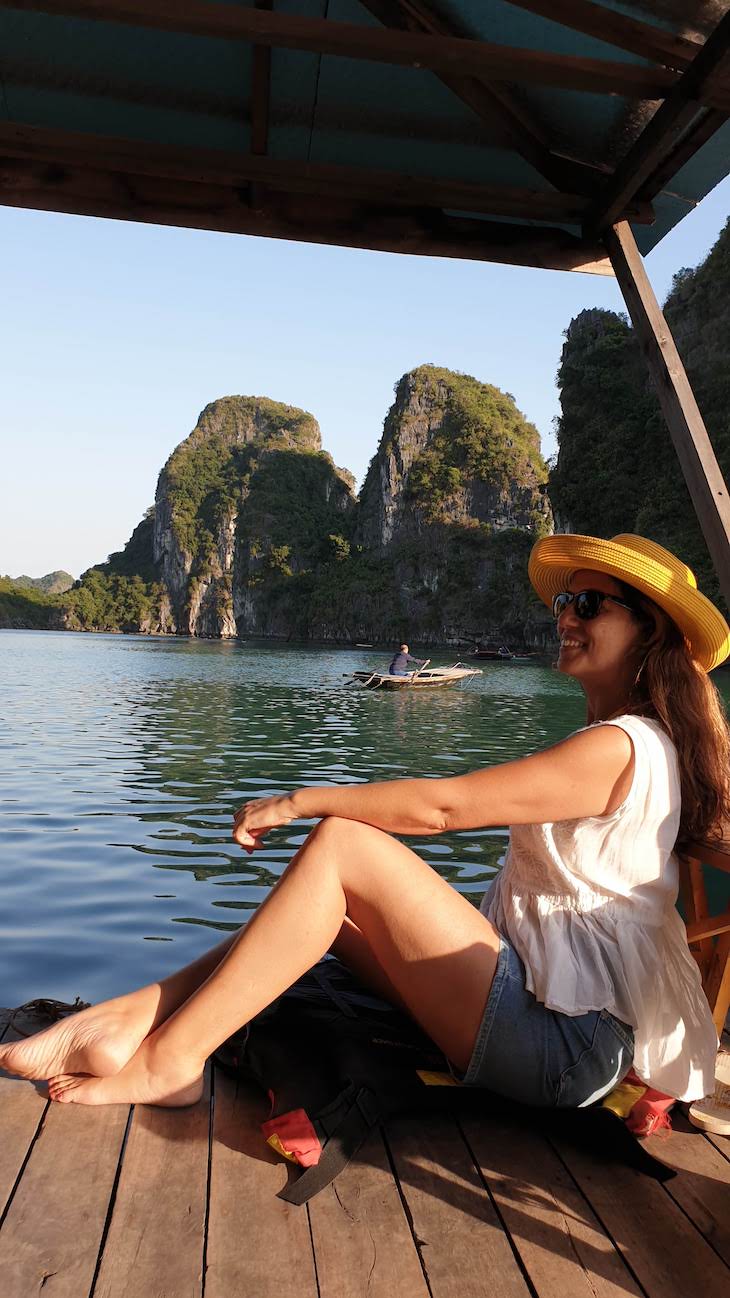 Susana Ribeiro em Vung Vieng -Baia de Ha Long - Halong Bay - Vietname © Viaje Comigo