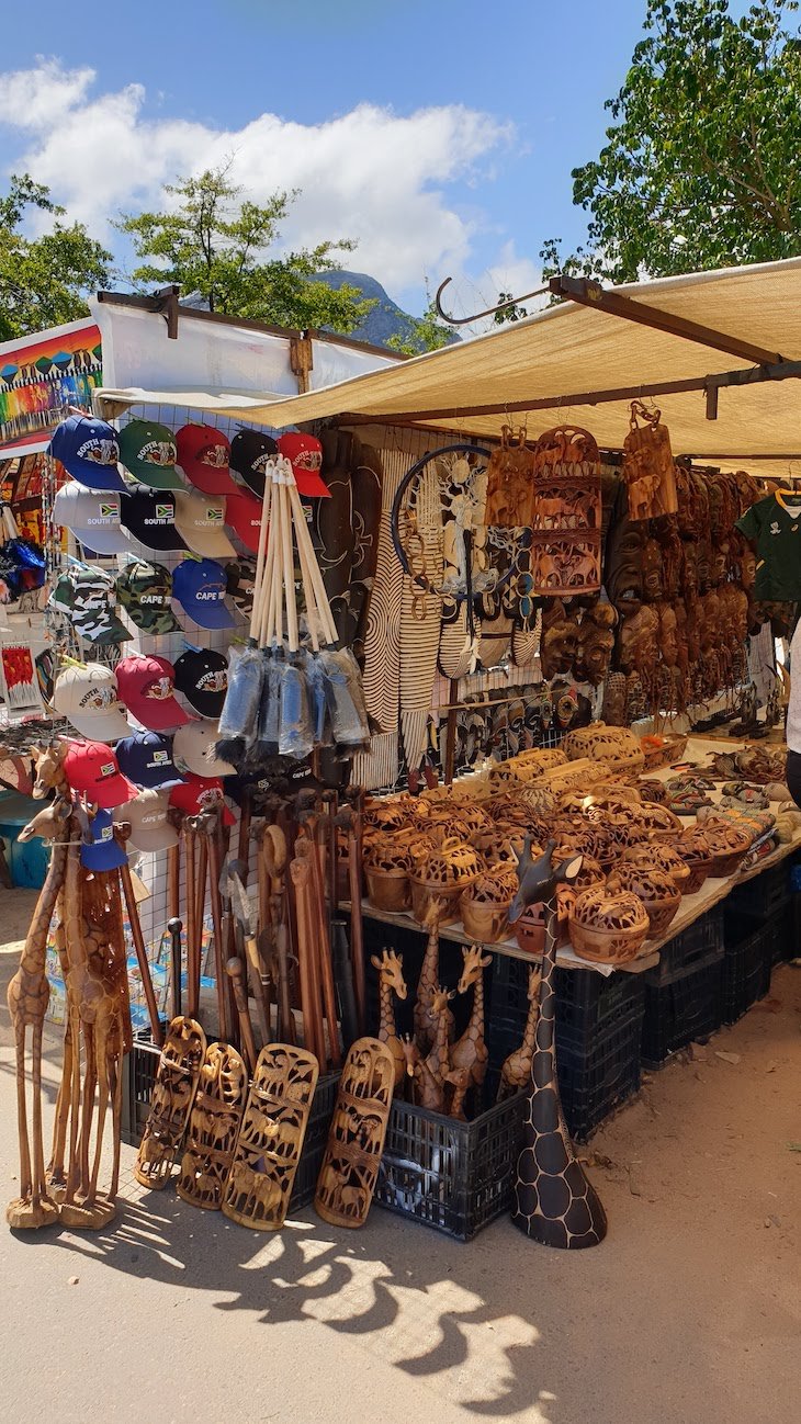 Mercado de artesanato em Franschhoek - África do Sul © Viaje Comigo