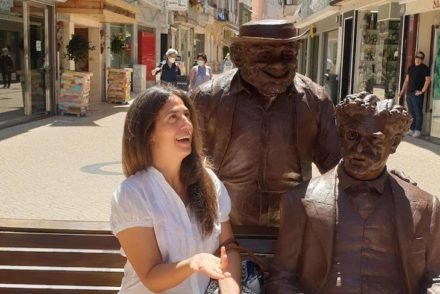 Estátua de Zé Povinho e Bordalo Pinheiro - Caldas da Rainha - Portugal © Viaje Comigo