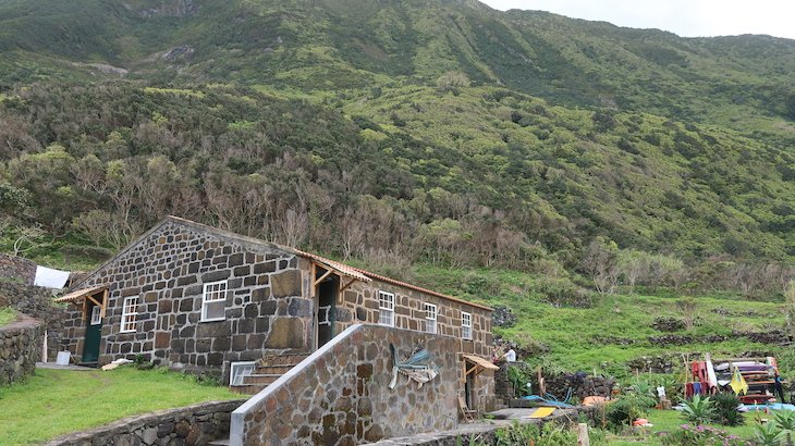 Alojamentos na Caldeira Santo Cristo, São Jorge - Açores © Viaje Comigo