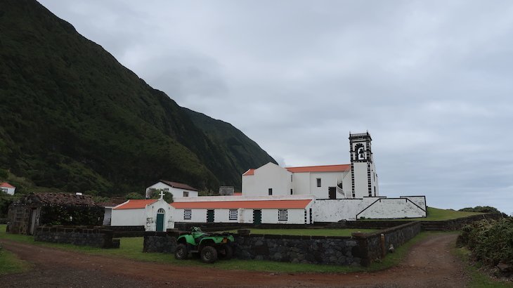 Trilho da Caldeira Santo Cristo - São Jorge - Açores © Viaje Comigo