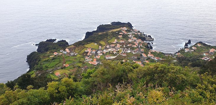 Miradouro da Calheta, ilha São Jorge - Açores © Viaje Comigo