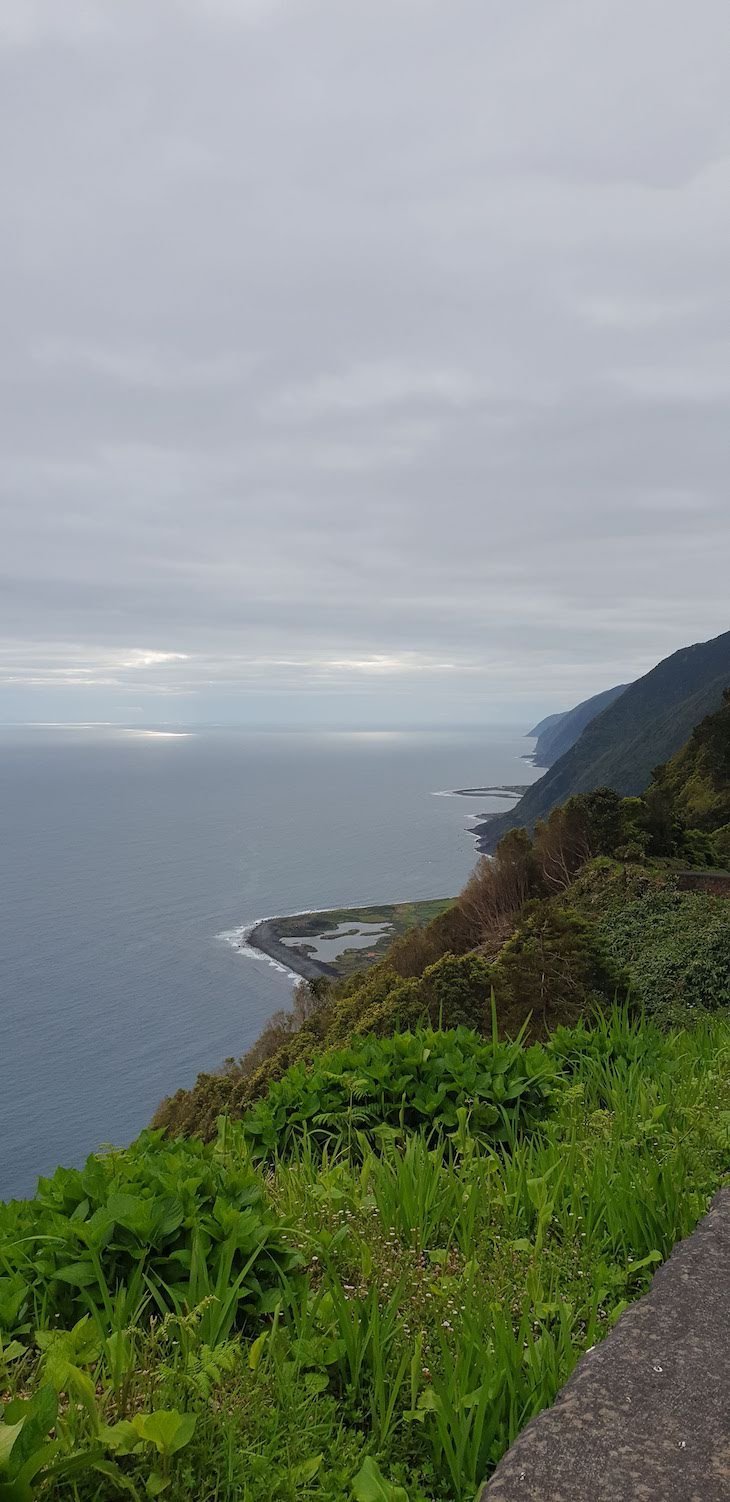 Fajã em São Jorge - Açores © Viaje Comigo