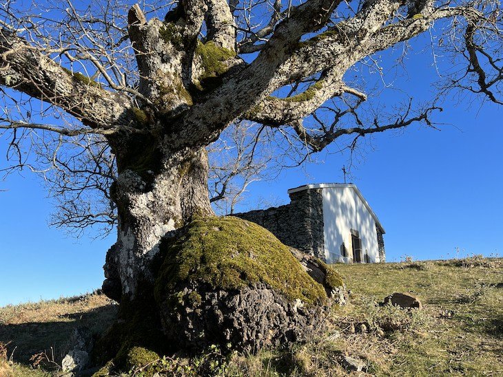 Capela de S. Lourenço - Rota das Faias - Serra da Estrela - Manteigas -Portuga © Viaje Comigo