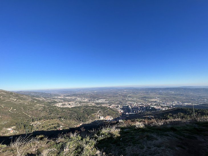 Miradouro Varanda dos Carqueijais - Covilhã -Portugal © Viaje Comigo