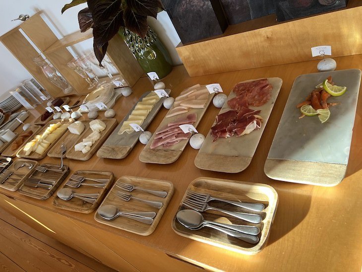 Pequeno-almoço da Casa das Penhas Douradas - Portugal © Viaje Comigo