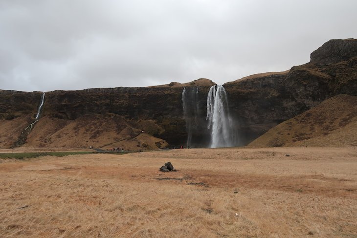Quedas de água no sul da Islândia © Viaje Comigo