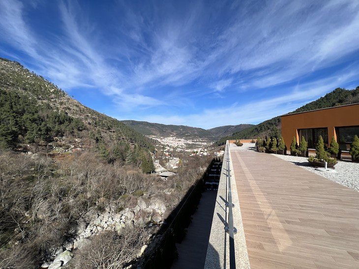 Vista para Manteigas, do Vila Galé Serra da Estrela -Portugal © Viaje Comigo
