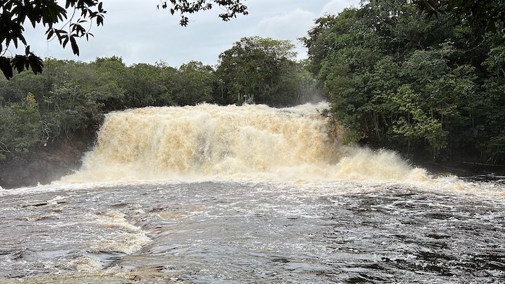Cachoeira Iracema - Presidente Figueiredo - Amazonas - Brasil © Viaje Comigo