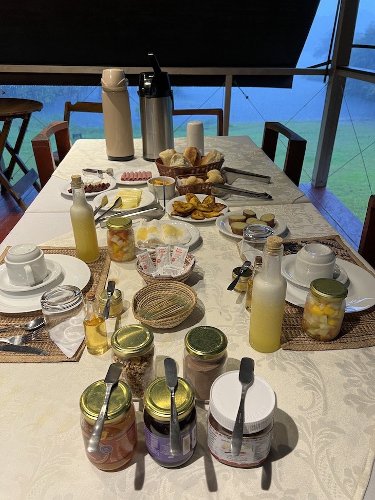 Pequeno-almoço do Manati Lodge - Amazonas - Brasil © Viaje Comigo