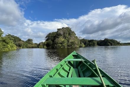 Passeio do Manati Lodge - Amazonas - Brasil © Viaje Comigo