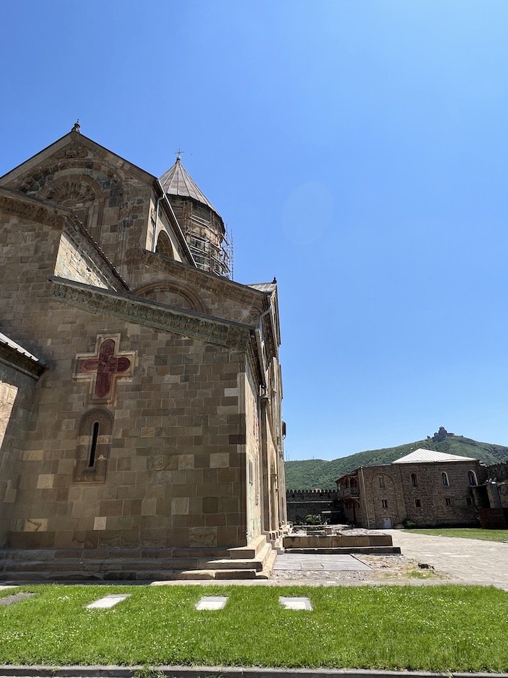Catedral Svetitskhoveli - Mtskheta - Geórgia © Viaje Comigo