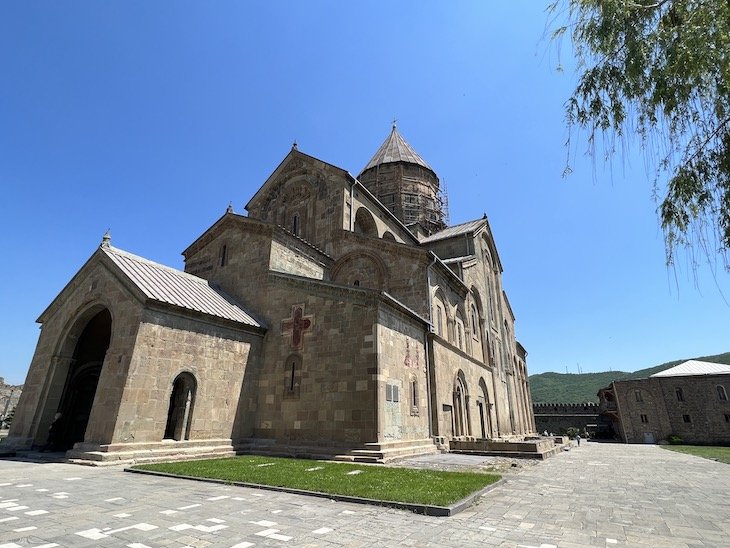 Catedral Svetitskhoveli - Mtskheta - Georgia © Viaje Comigo