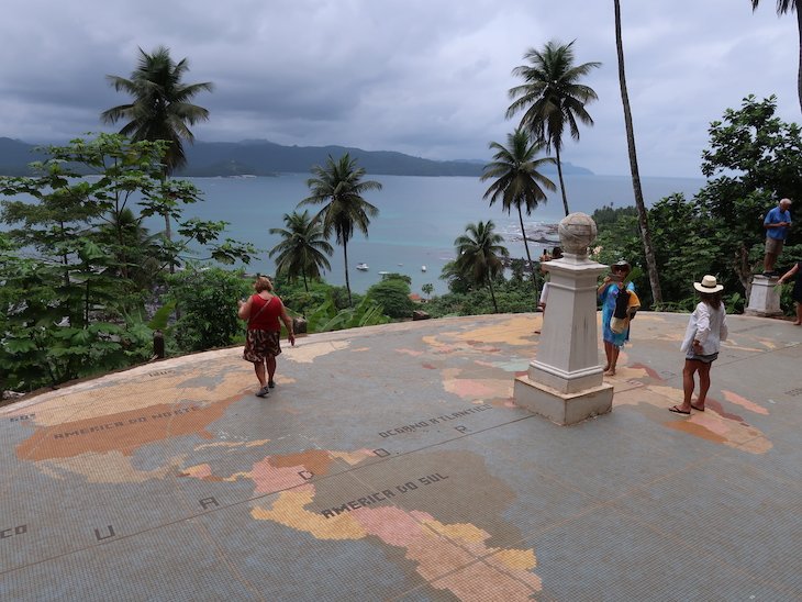 Linha do Equador - Ilhéu das Rolas - São Tomé e Principe © Viaje Comigo