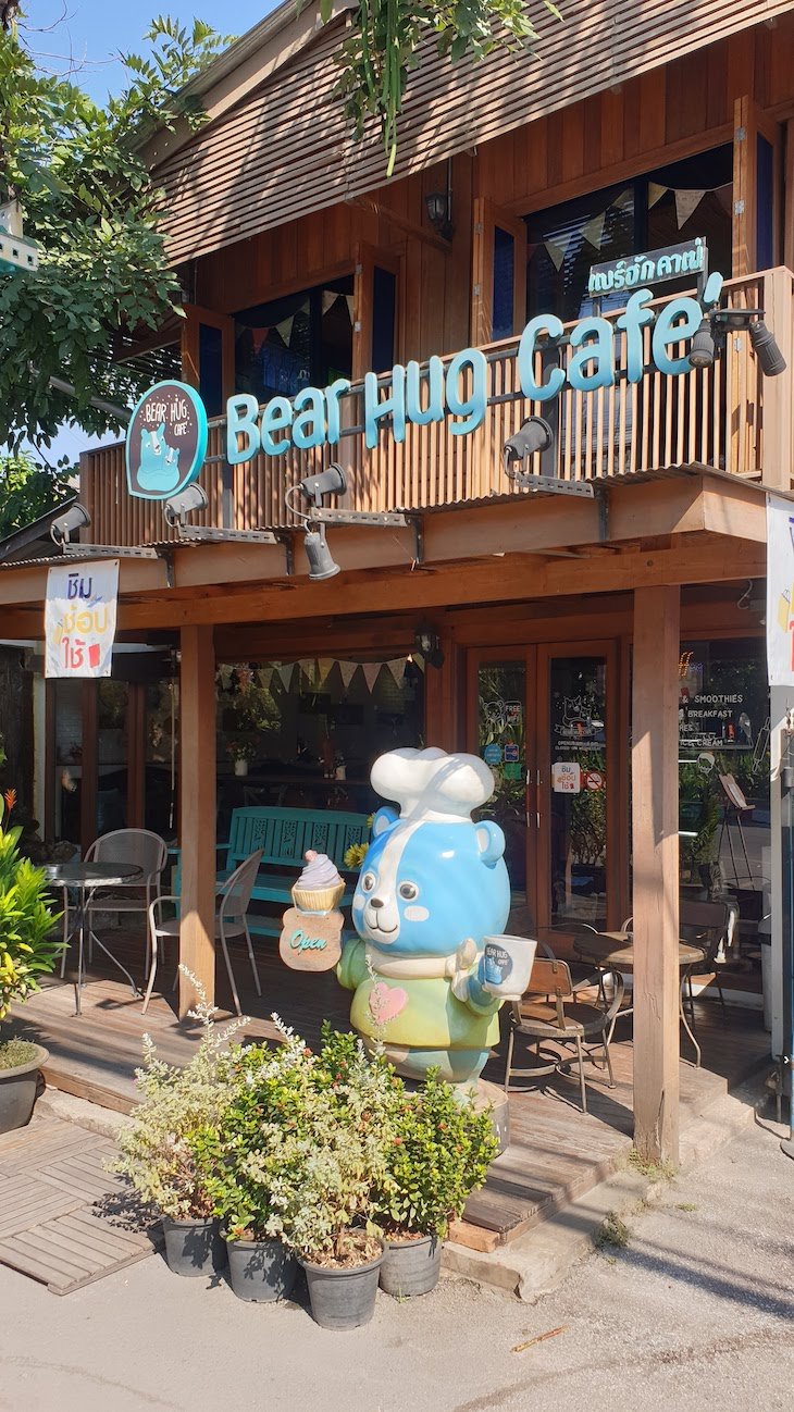 Bear Hug Cafe - Chiang Mai - Tailândia © Viaje ComigoBear Hug Cafe - Chiang Mai - Tailândia © Viaje ComigoBear Hug Cafe - Chiang Mai - Tailândia © Viaje Comigo