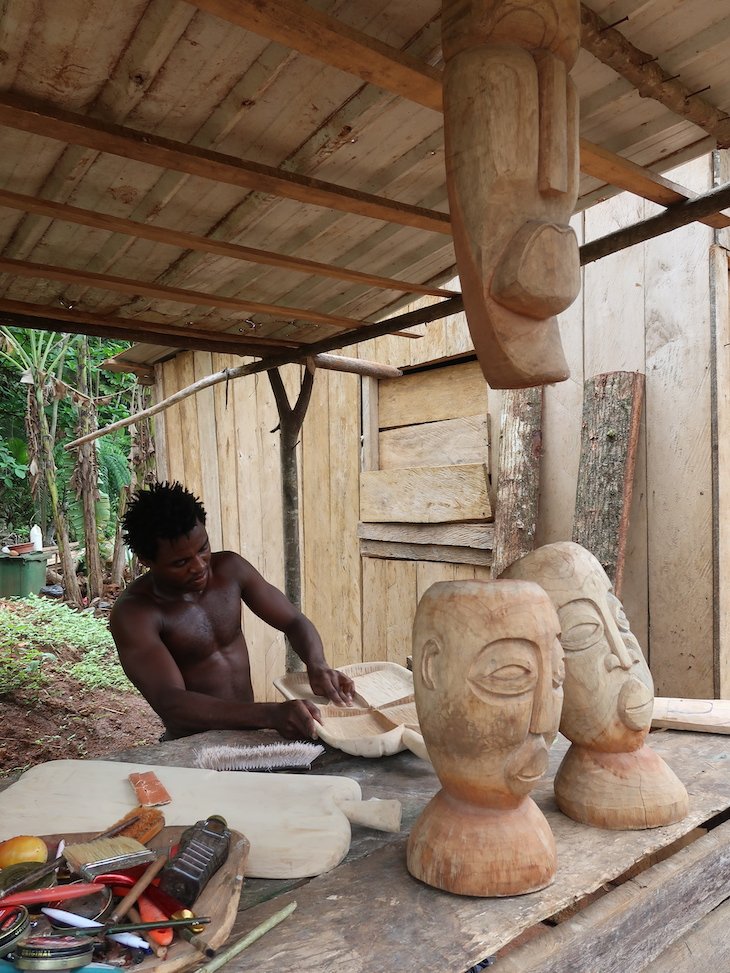 Artesanato no Ilhéu das Rolas - São Tomé © Viaje Comigo