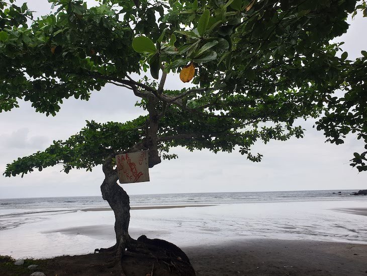 Praia Ondas- São Tomé © Viaje Comigo