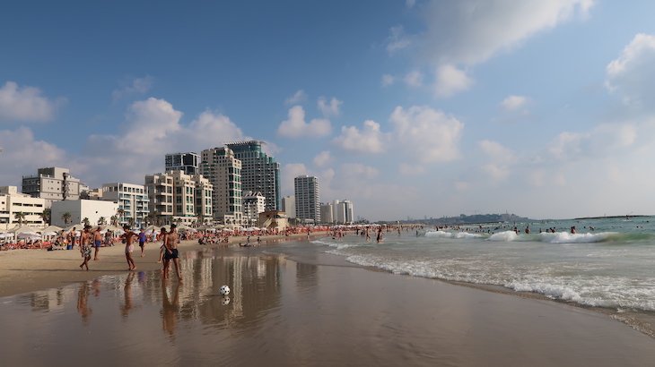 Praia em Telavive - Israel © Viaje Comigo