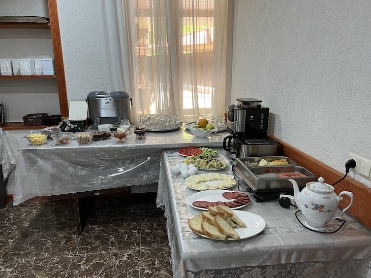 Pequeno-almoço no Chateau Chikovani - Zeda Gordi - Georgia © Viaje Comigo