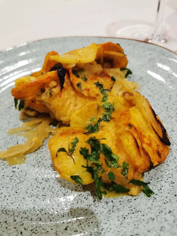 Receita Bacalhau à Coimbra nos restaurantes da cidade