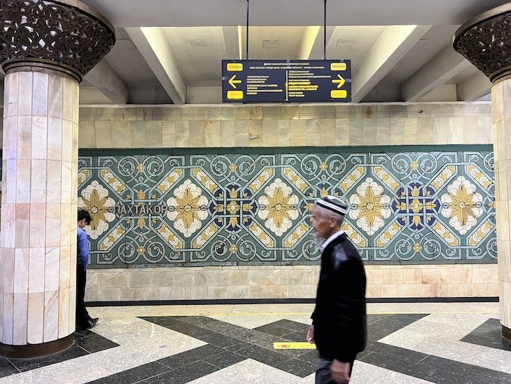 Pakhtakor, estação Metro de Tashkent, Uzbequistão © Viaje Comigo