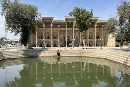 Bolo Hovuz - Mosque - Bucara - Uzbequistao © Viaje Comigo