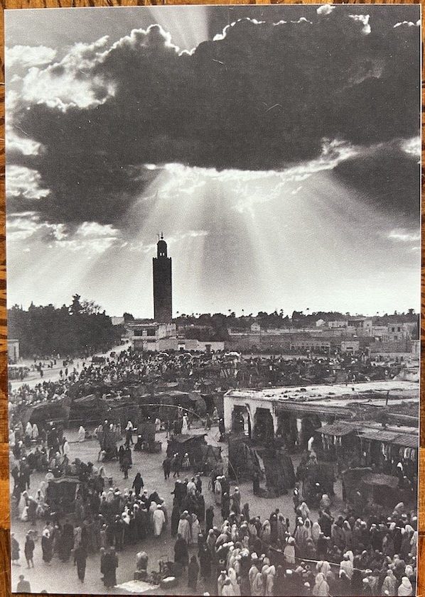 Foto de 1930 - Praça Jemaa El Fna - Marraquexe - Marrocos © Jean Besancenot Studio Souissi