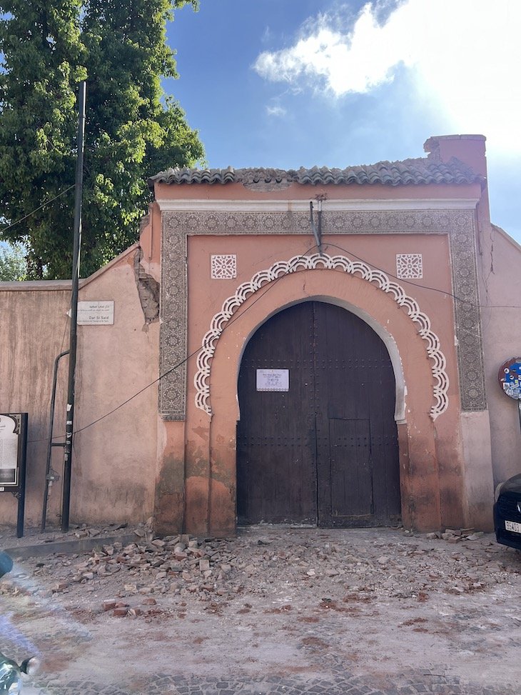 Palácio Bahia fechado - Marraquexe - dia a seguir ao sismo - Marrocos © Viaje Comigo