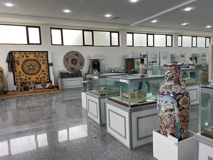 Museu Regional de Navoi - Uzbequistao © Viaje Comigo