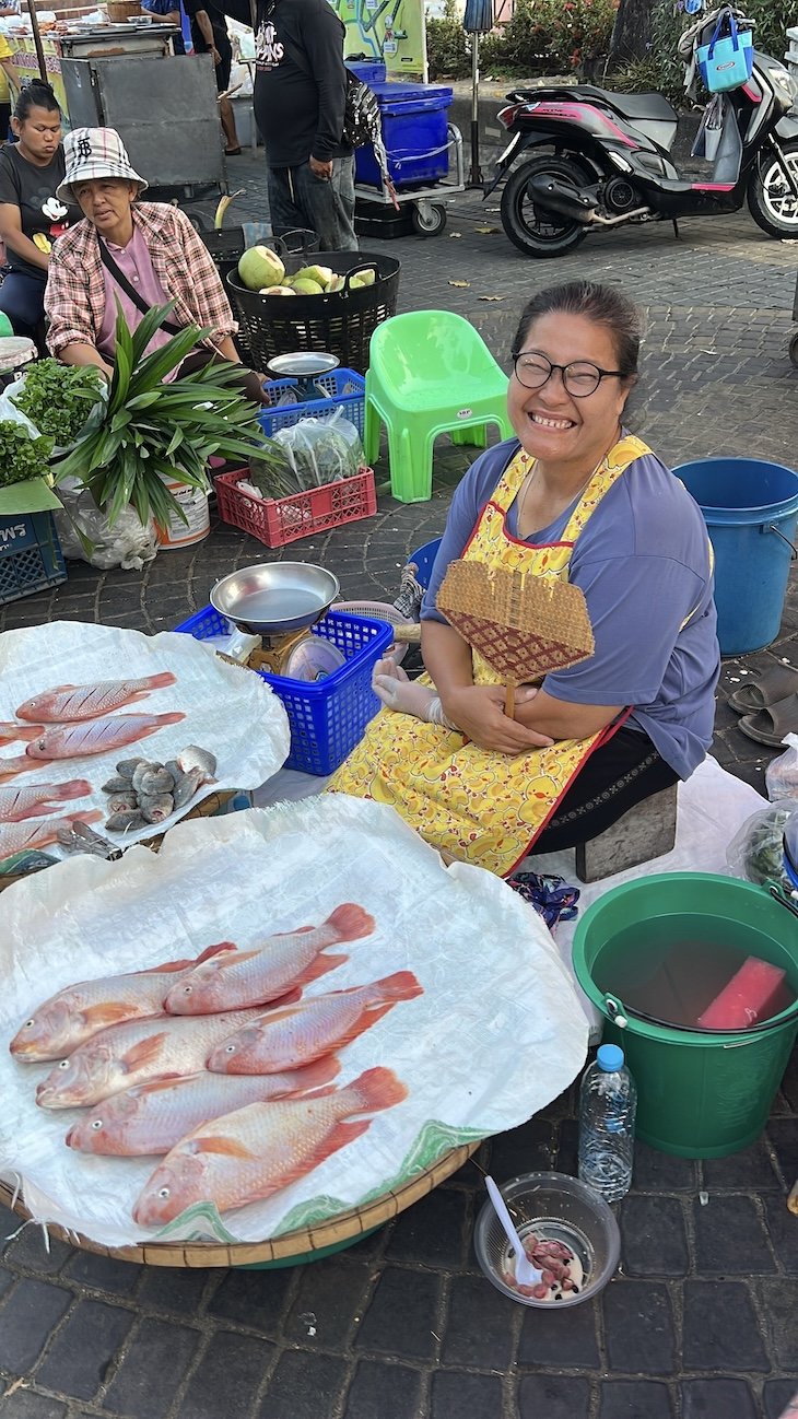 Mercado de Uthai Thani - Tailandia © Viaje Comigo